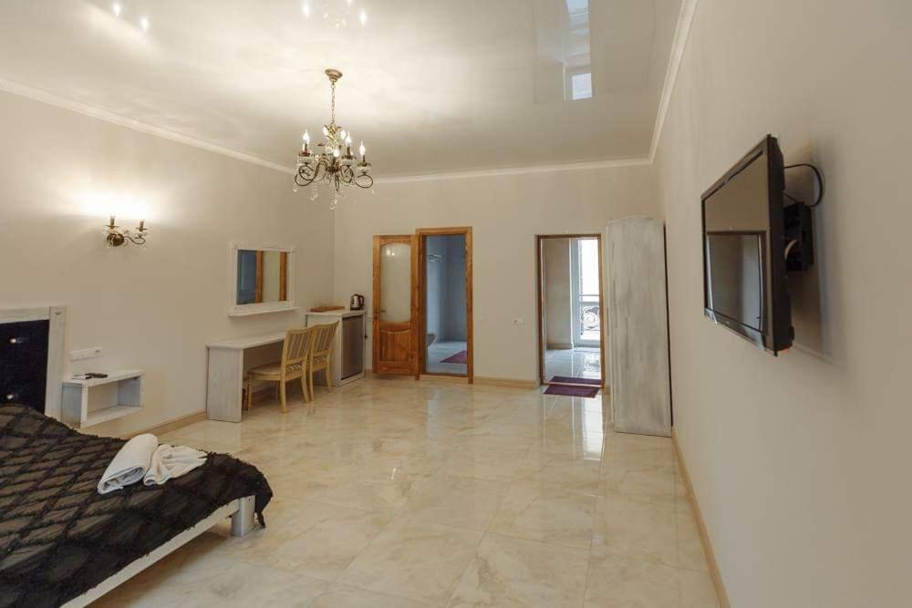 Бутик 2017 Hotel Bilhorod Dnistrovs'kyy Bagian luar foto