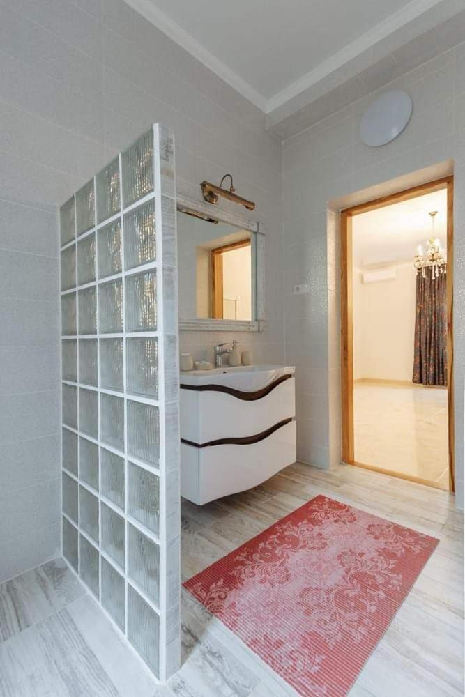 Бутик 2017 Hotel Bilhorod Dnistrovs'kyy Bagian luar foto