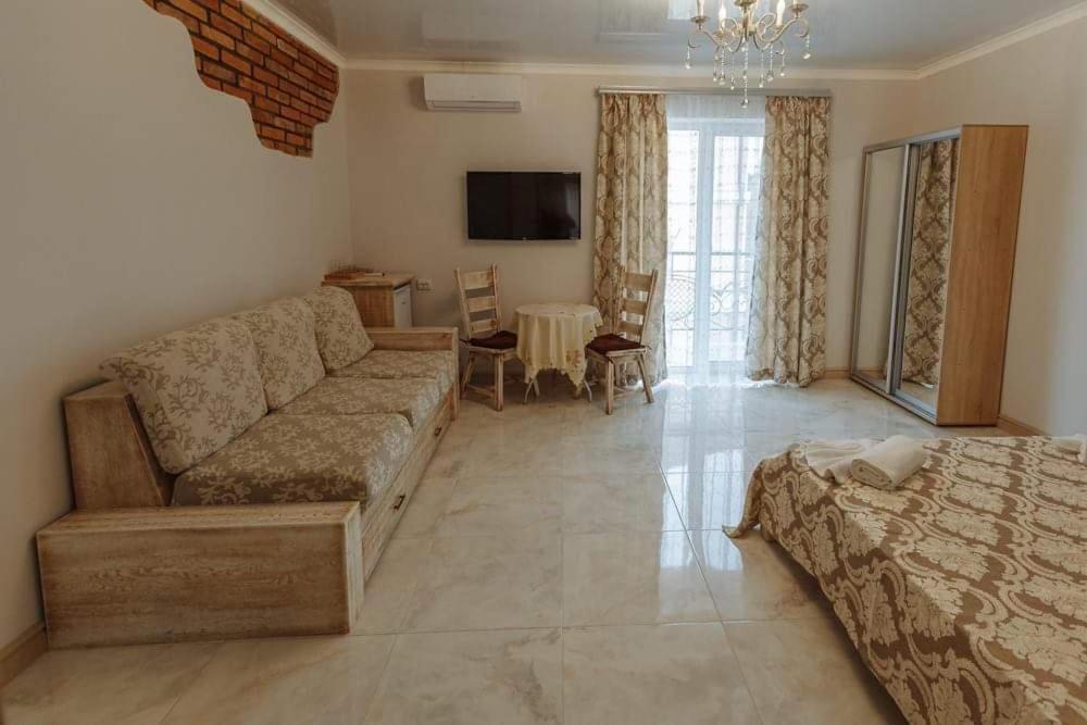 Бутик 2017 Hotel Bilhorod Dnistrovs'kyy Bagian luar foto